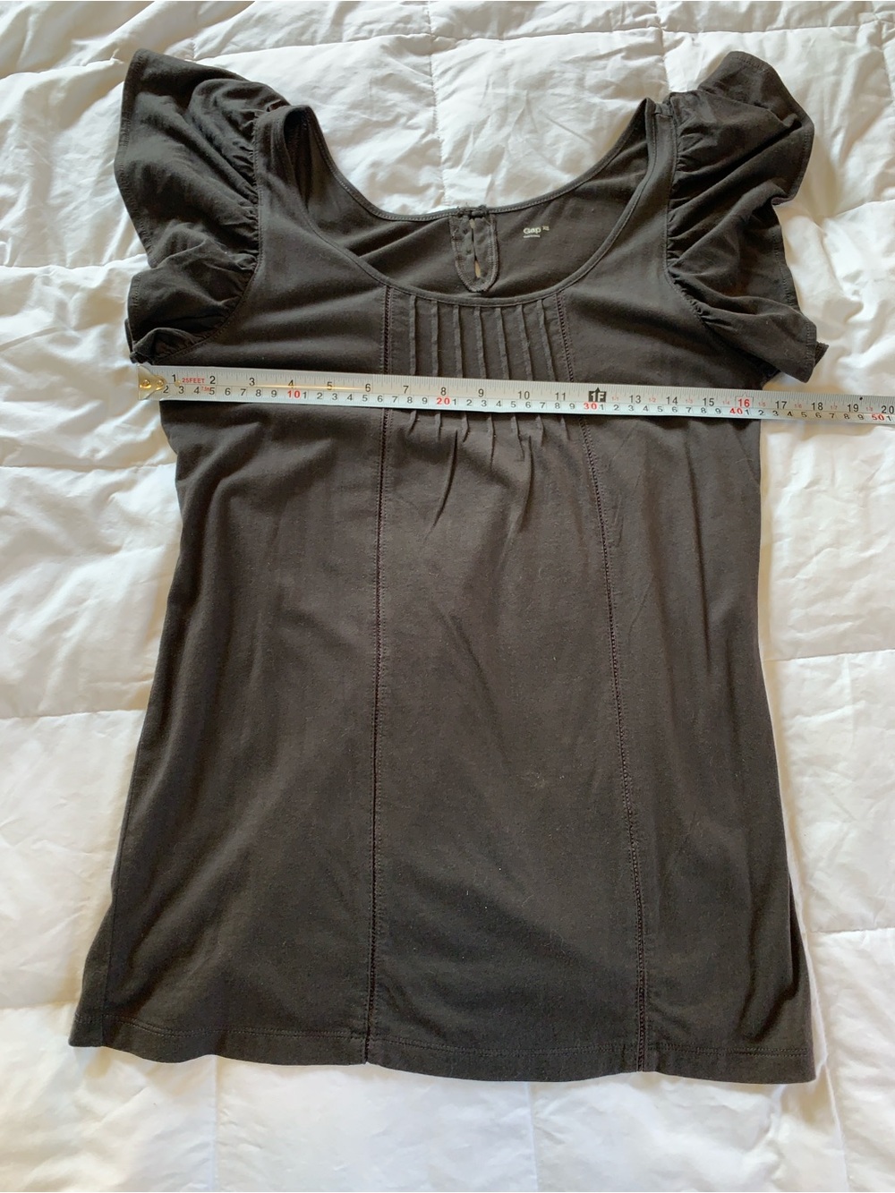 GAP Black Puff Sleeve Scoop Neck Tee
